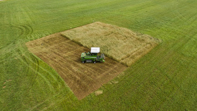 Organizētu agronomijas pētījumu parauglaukumu aerofoto