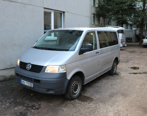 Automašīna Volkswagen Transporter
